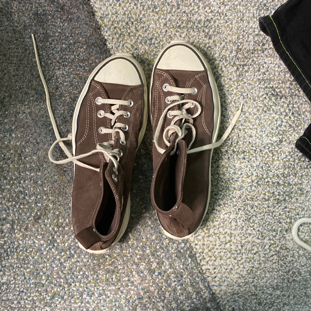 Felt converse